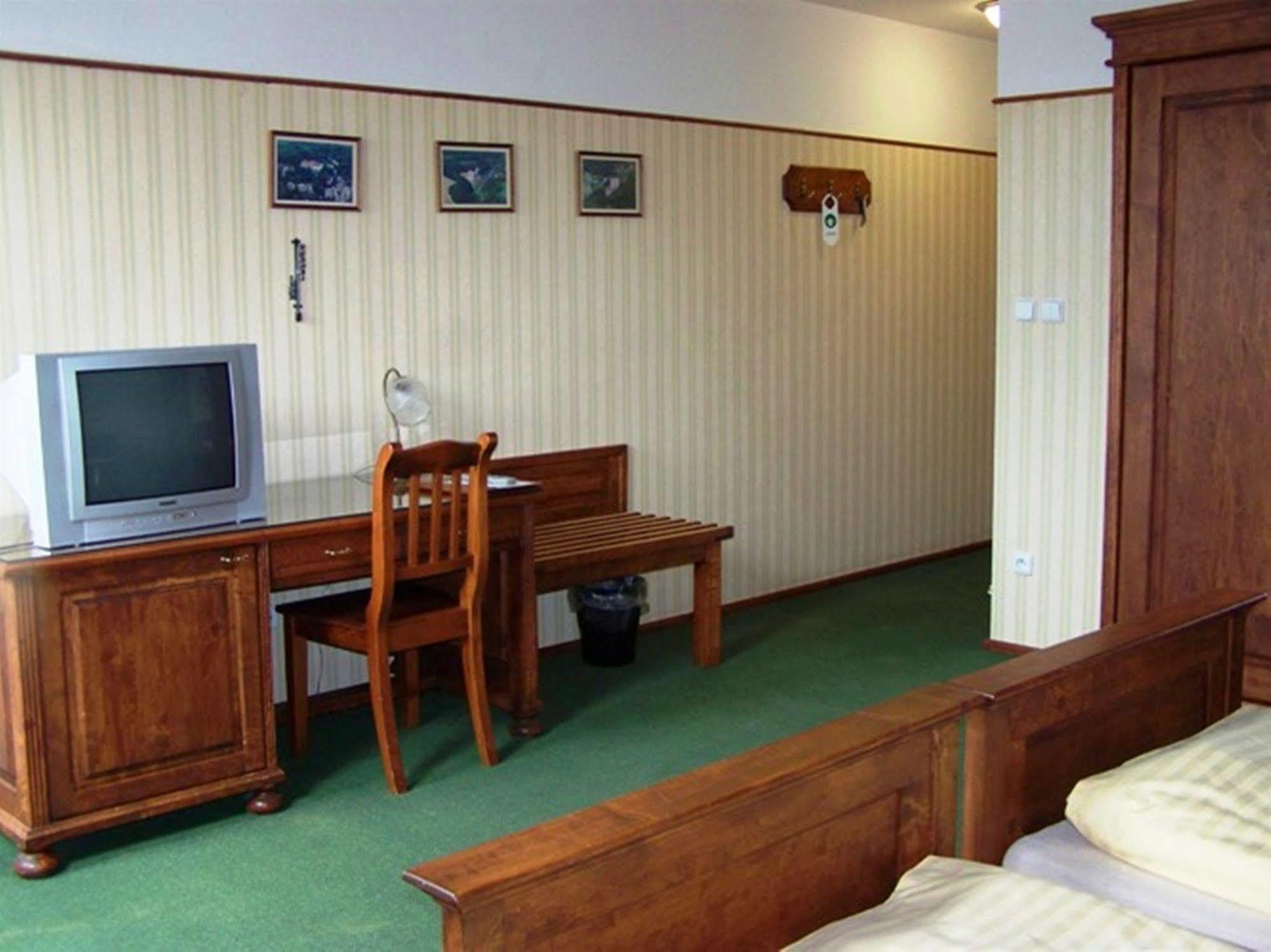 Hotel Pariz Jičín 외부 사진
