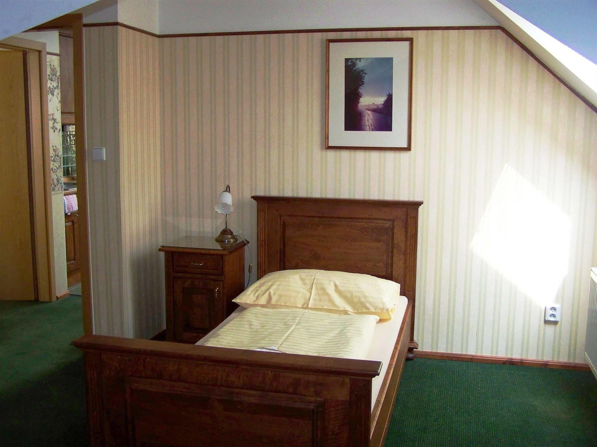 Hotel Pariz Jičín 외부 사진