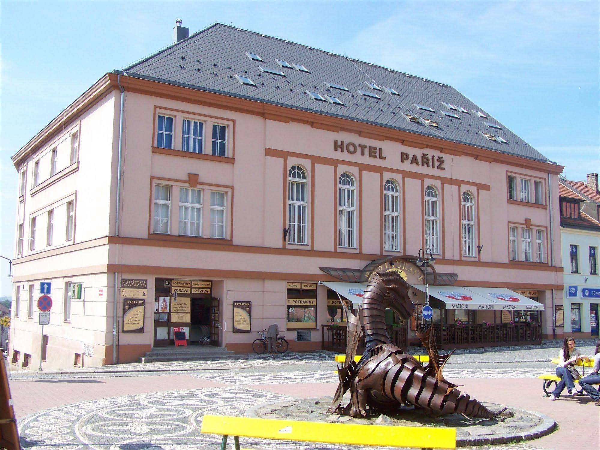 Hotel Pariz Jičín 외부 사진